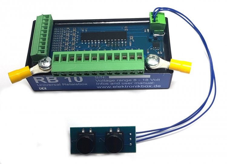 Universal Relaisbox RB-10 - zum Schließen ins Bild klicken